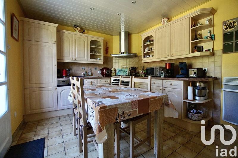 Maison - 94 m² - 6 pièces