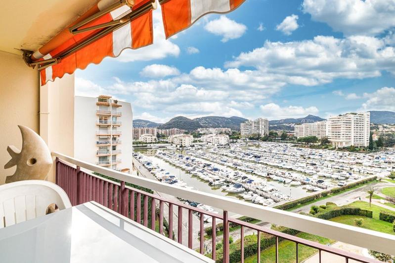 Appartement - 98 m² - 3 pièces