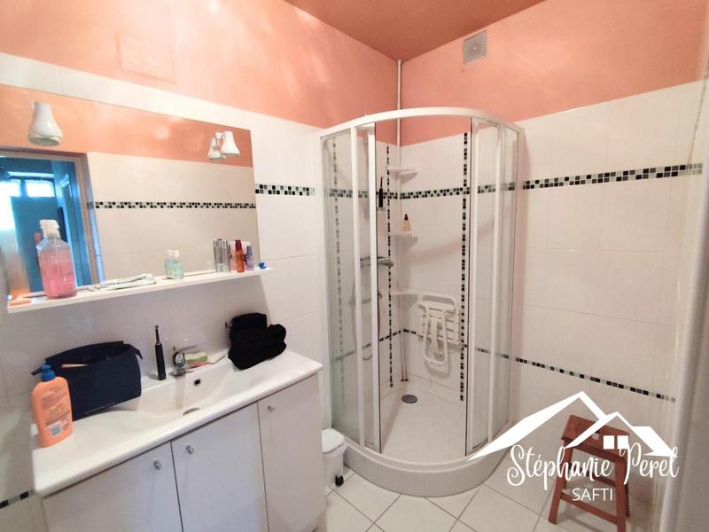 Maison - 215 m² - 10 pièces