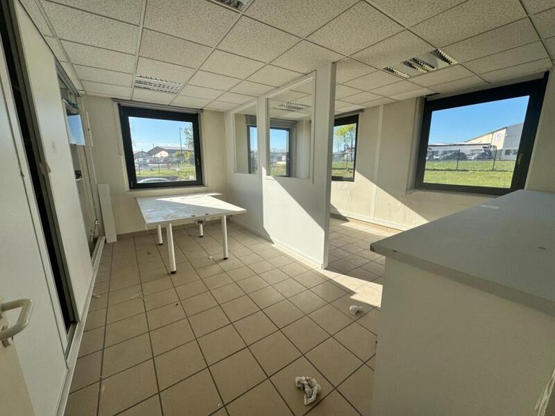 Bureau - 365 m² - 13 pièces