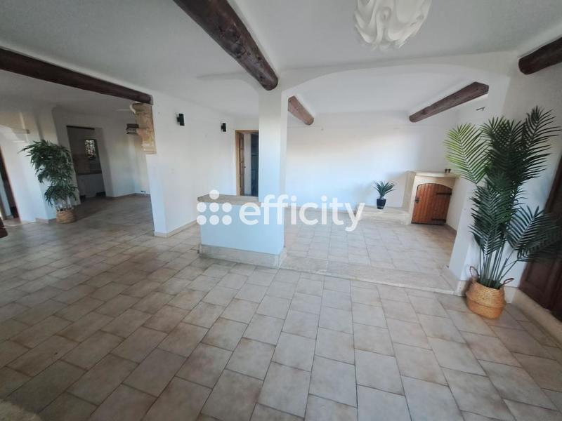 Villa - 170 m² - 6 pièces