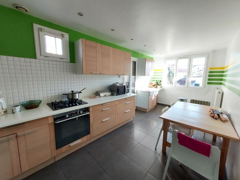 Maison - 171 m² - 7 pièces