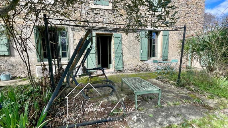 Maison - 254 m² - 8 pièces