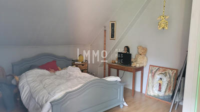 Maison - 230 m² - 6 pièces