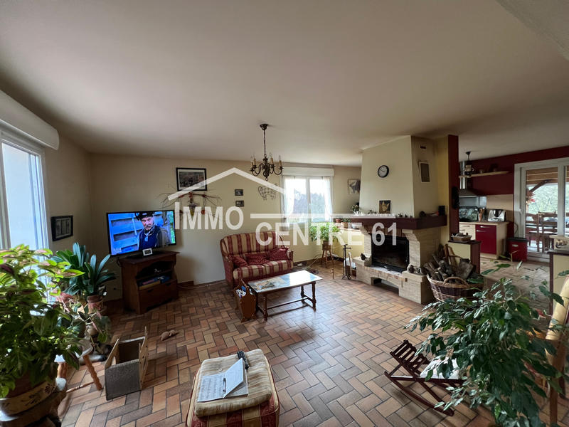 Maison - 163 m² - 6 pièces