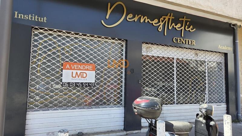 Local commercial - 60 m² - 4 pièces