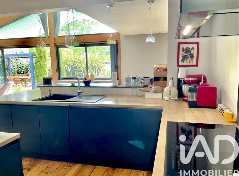 Maison - 167 m² - 6 pièces