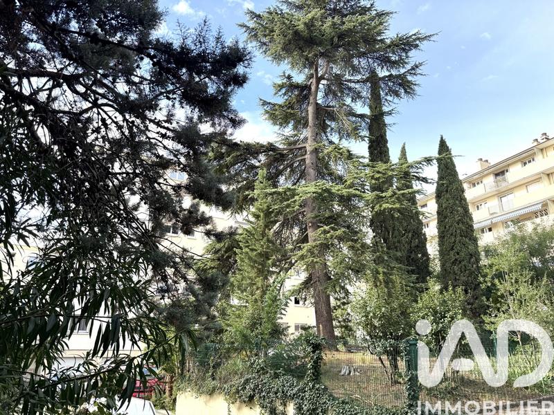 Appartement - 87 m² - 4 pièces