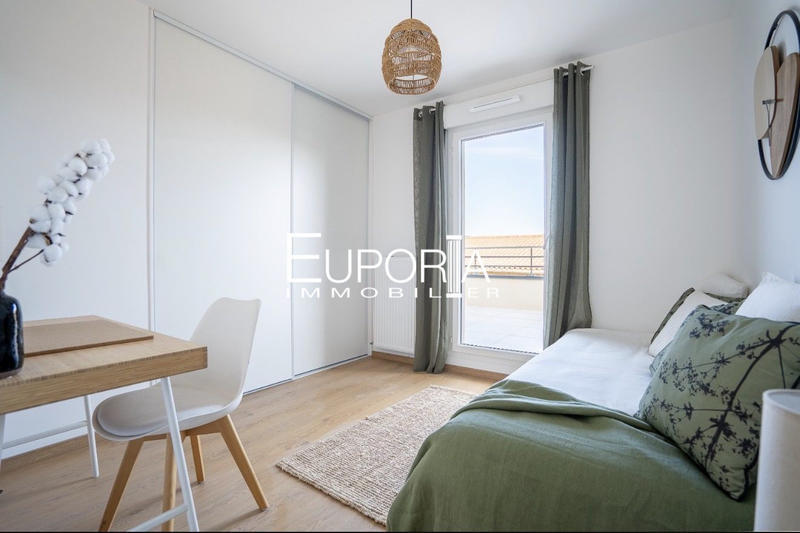 Appartement - 81 m² - 4 pièces