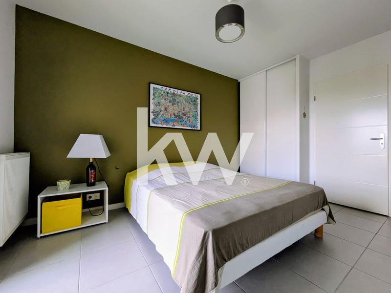 Appartement - 100 m² - 4 pièces