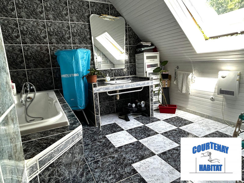 Maison traditionnelle - 150 m² - 5 pièces