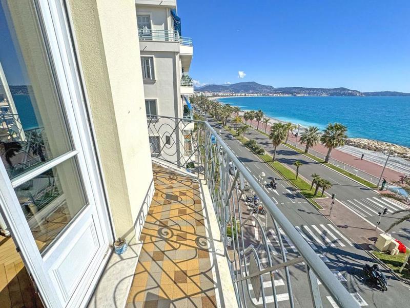 Appartement - 90 m² - 3 pièces