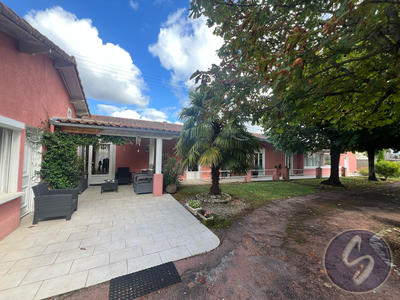 Maison - 162 m² - 7 pièces