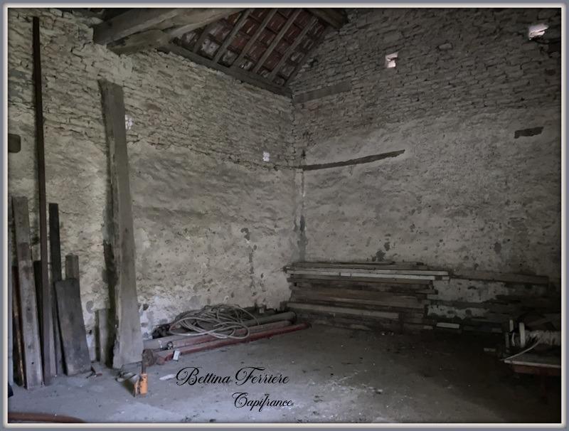 Hangar - 254 m² - 5 pièces