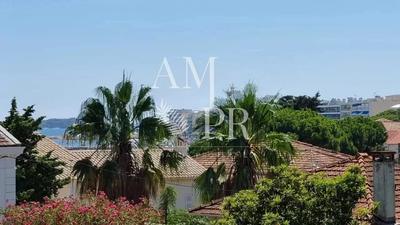 Appartement - 85 m² - 3 pièces