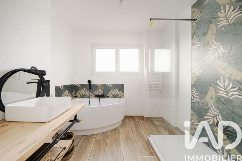 Maison - 142 m² - 6 pièces