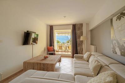 Appartement - 93 m² - 5 pièces