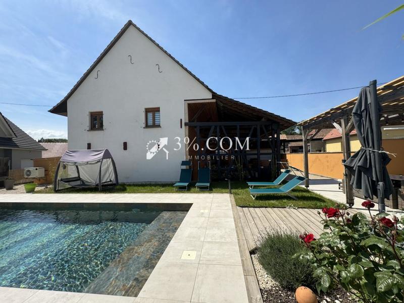 Demeure - 251 m² - 8 pièces