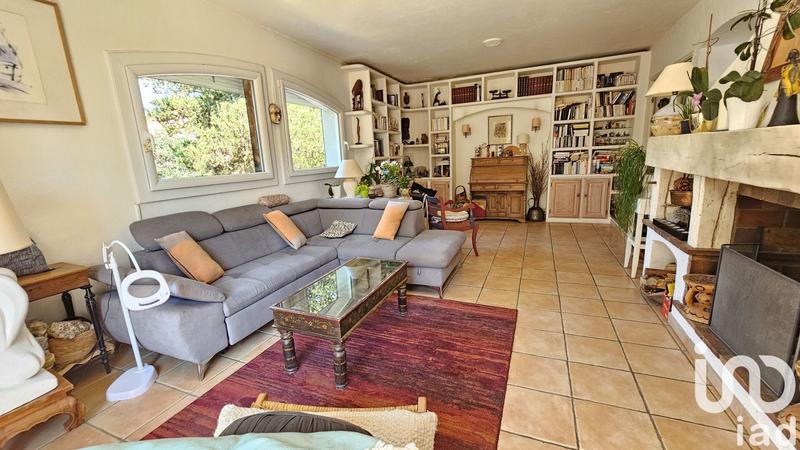 Maison - 204 m² - 6 pièces