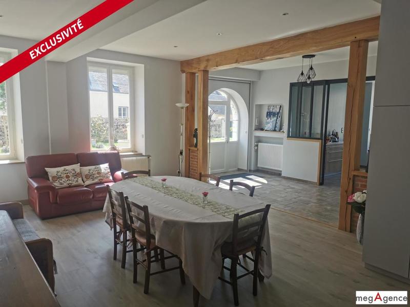 Maison - 195 m² - 8 pièces