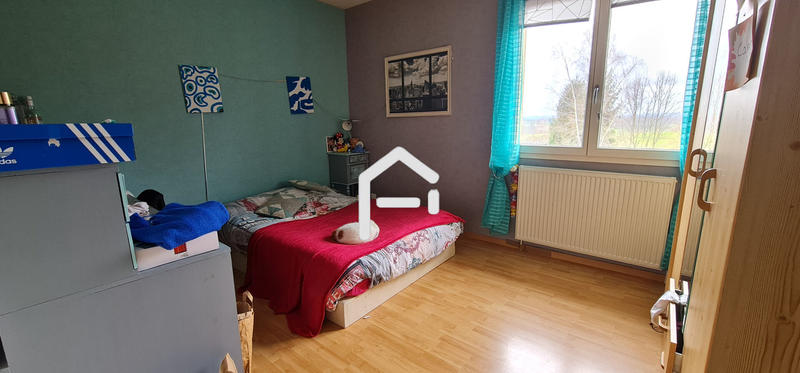 Maison - 225 m² - 8 pièces