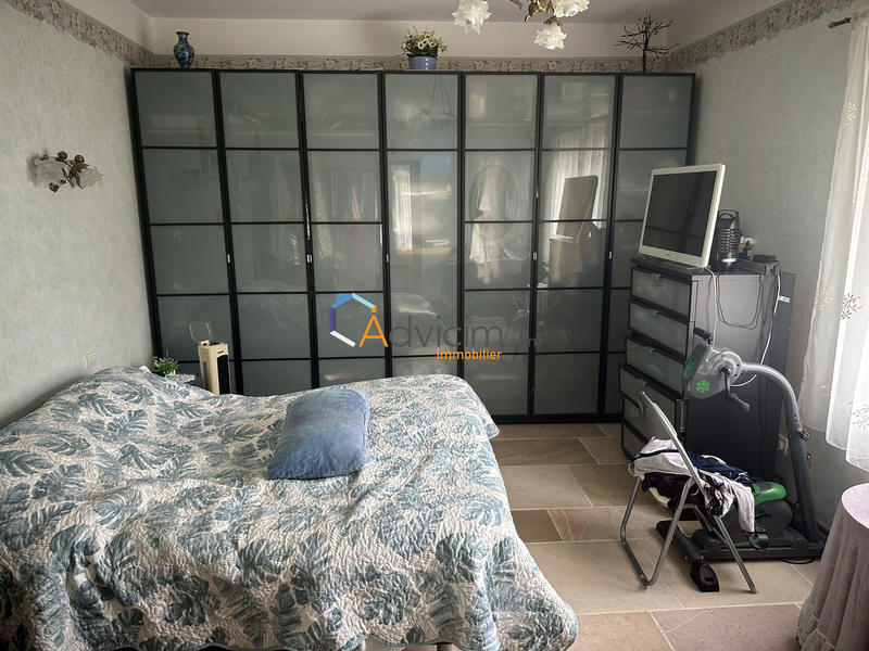 Maison - 198 m² - 6 pièces