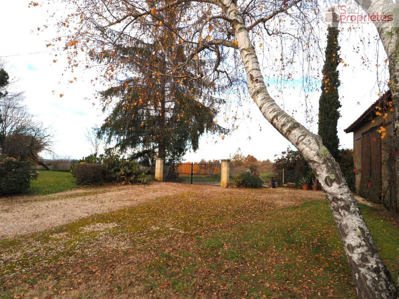 Maison - 284 m² - 9 pièces