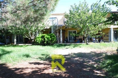 Immeuble - 270 m² - 6 pièces