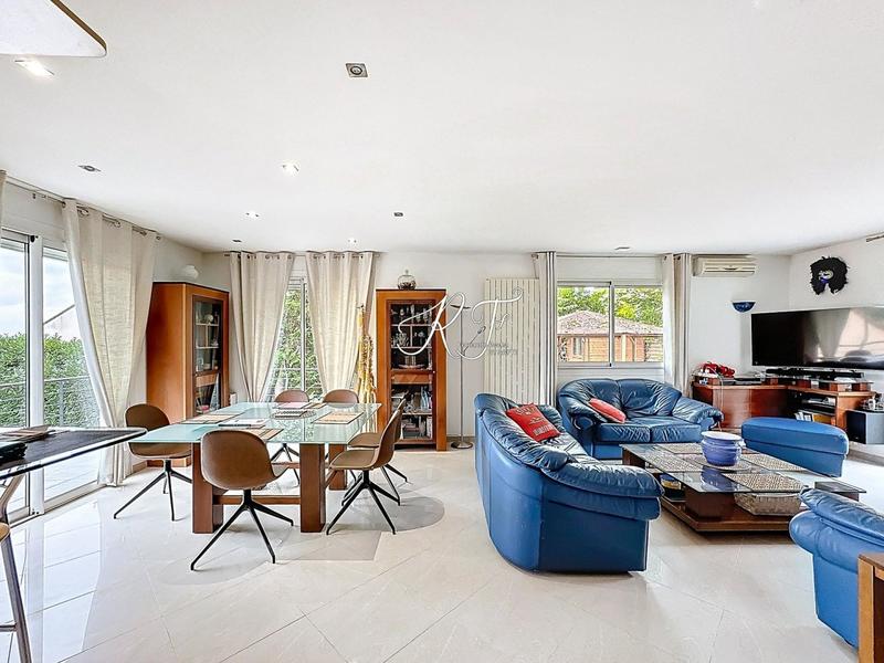 Maison - 133 m² - 6 pièces