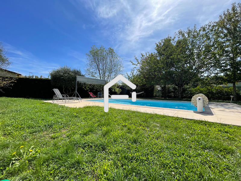 Maison - 158 m² - 7 pièces