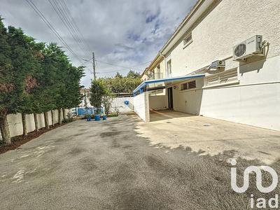 Maison - 182 m² - 3 pièces