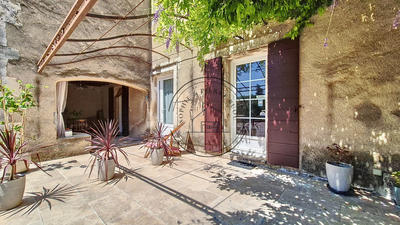 Maison - 450 m² - 19 pièces