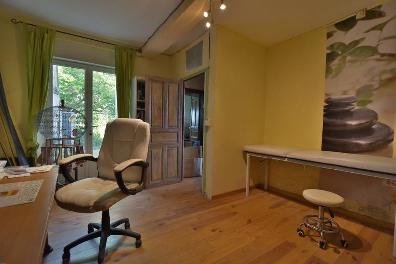 Maison - 268 m² - 9 pièces