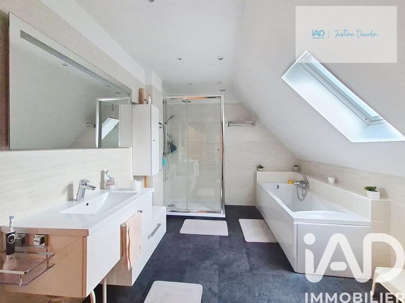 Maison - 145 m² - 6 pièces