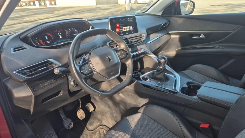 Peugeot 3008 II 1.5 BlueHDi 130 Allure Business