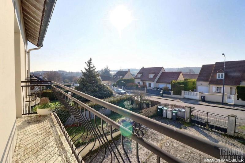 Appartement - 98 m² - 5 pièces