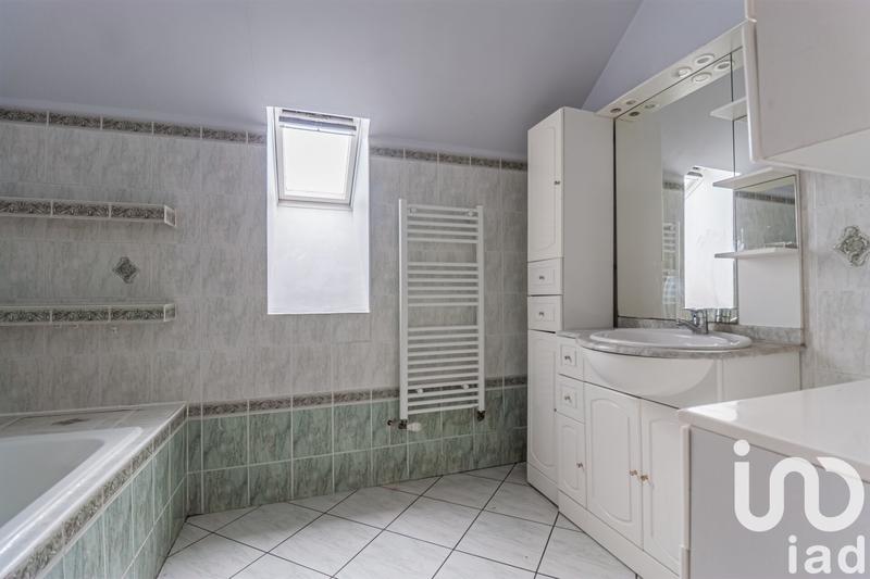 Maison - 107 m² - 6 pièces