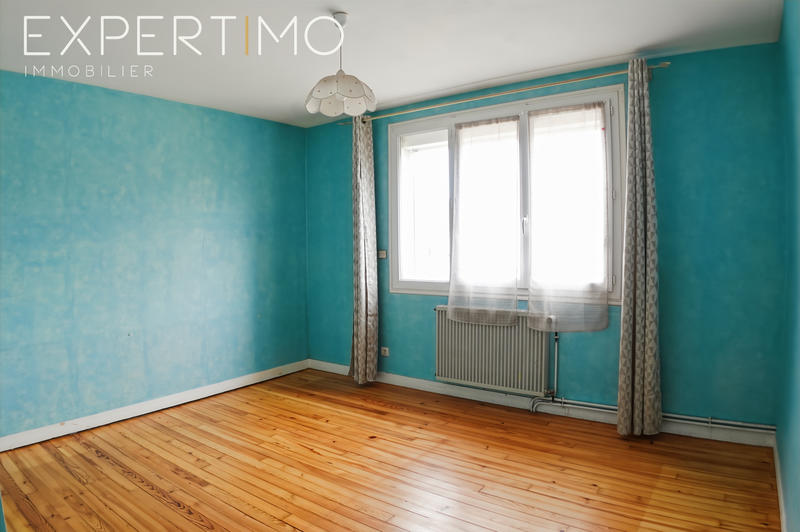 Maison - 94 m² - 6 pièces