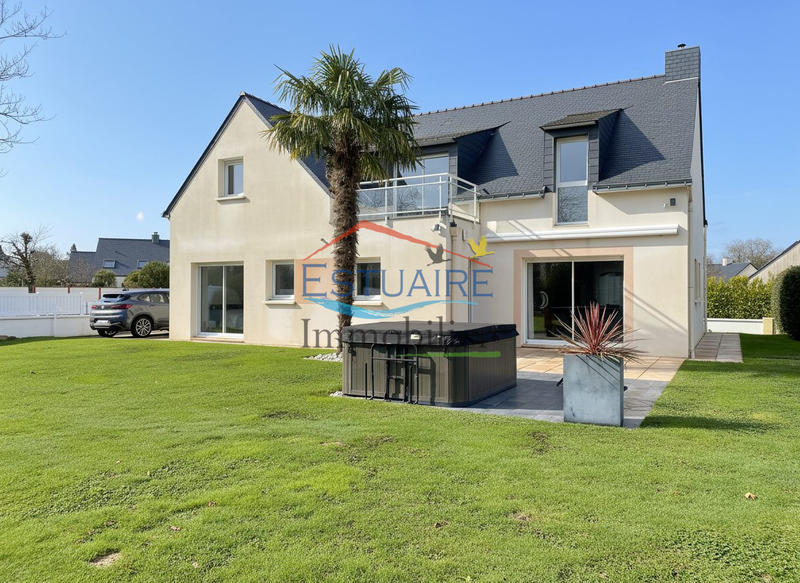 Maison - 170 m² - 7 pièces