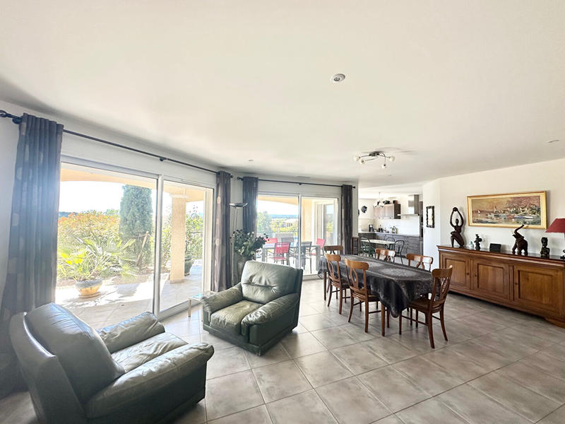 Maison - 150 m² - 4 pièces