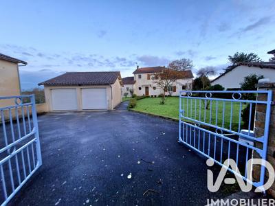 Maison - 165 m² - 6 pièces