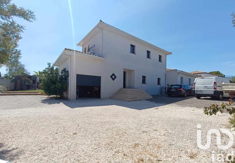Maison - 230 m² - 7 pièces