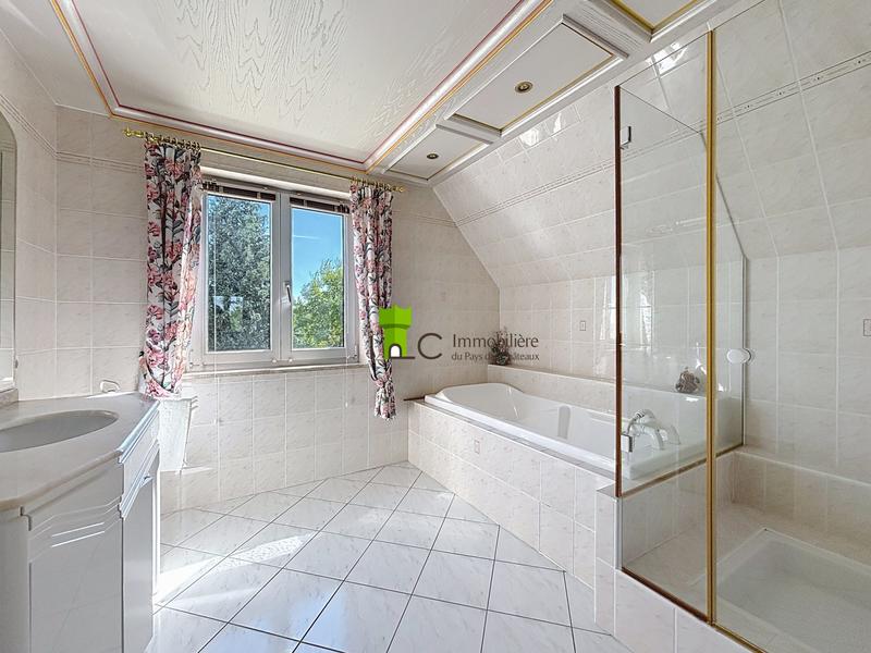 Maison - 120 m² - 6 pièces