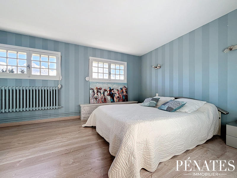 Maison - 185 m² - 6 pièces