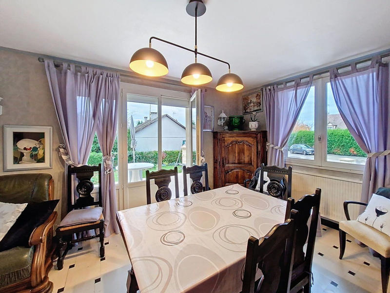 Maison - 115 m² - 6 pièces