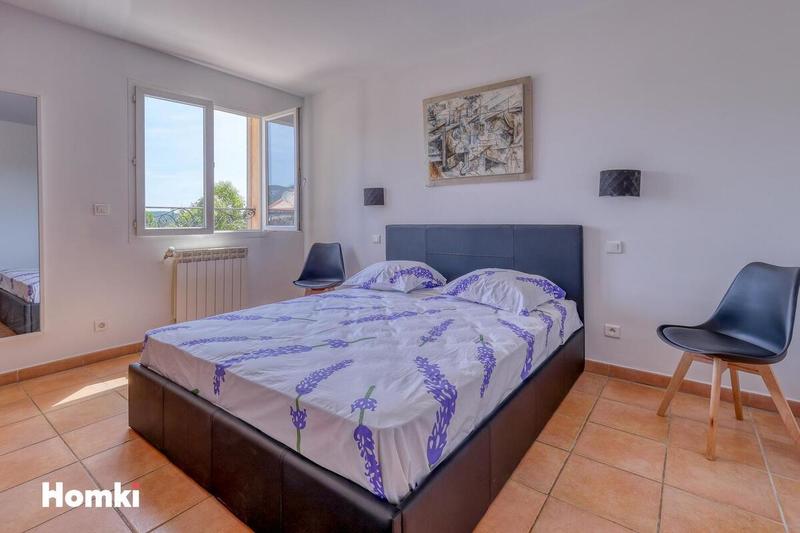 Villa - 178 m² - 6 pièces