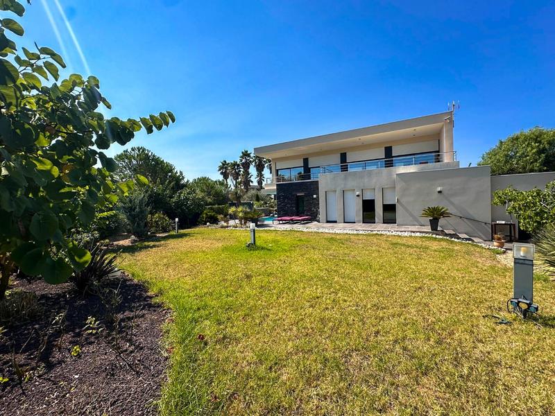 Maison - 191 m² - 5 pièces