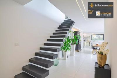 Maison - 142 m² - 6 pièces