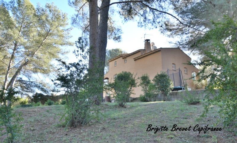 Maison - 230 m² - 6 pièces