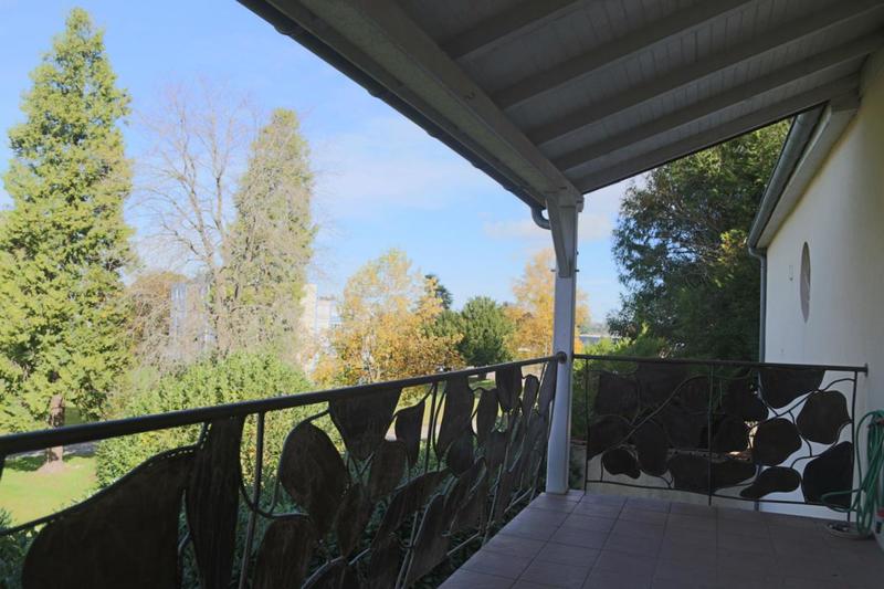 Appartement - 230 m² - 3 pièces